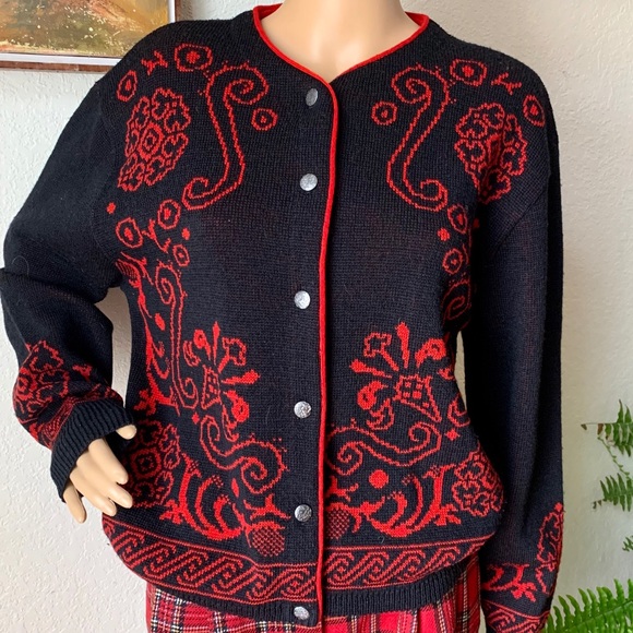 Vintage Pendleton Virgin Wool Ornate Design Black Red cardigan - Picture 1 of 9